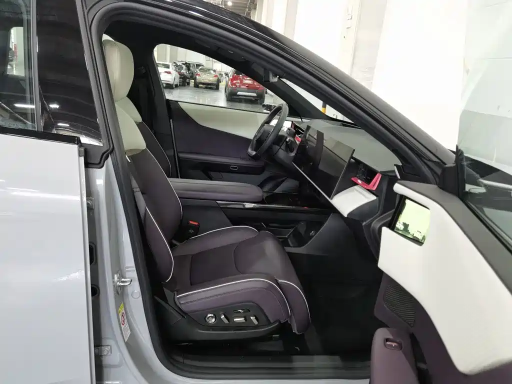 Mazda EZ-60 2026 2025 Range-extender Base Model