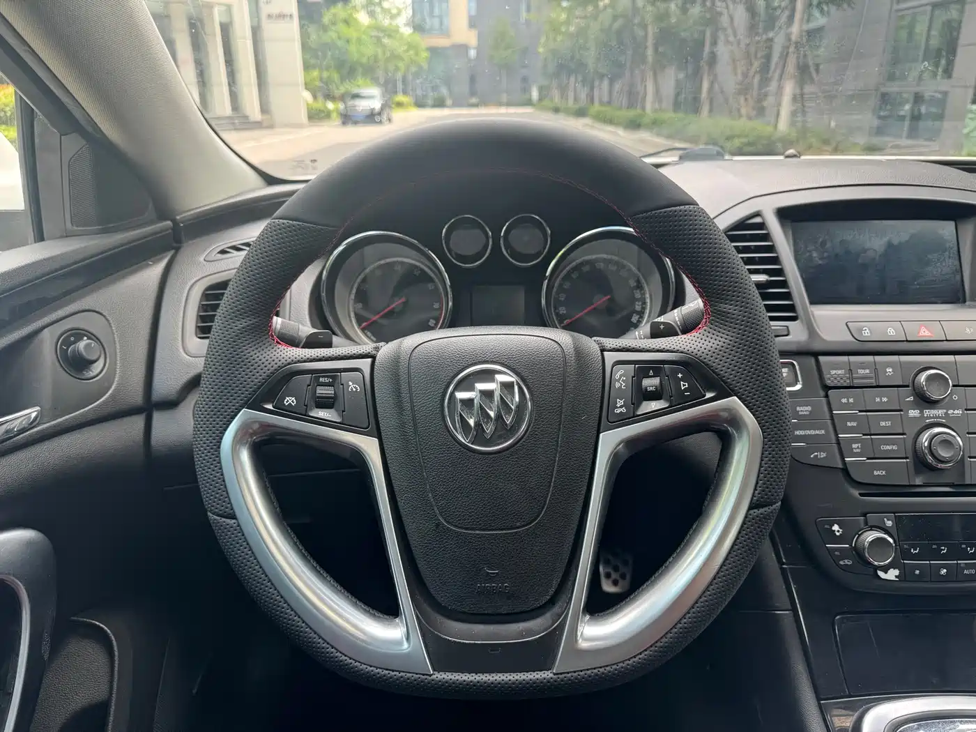 Фото 17 - Buick Regal