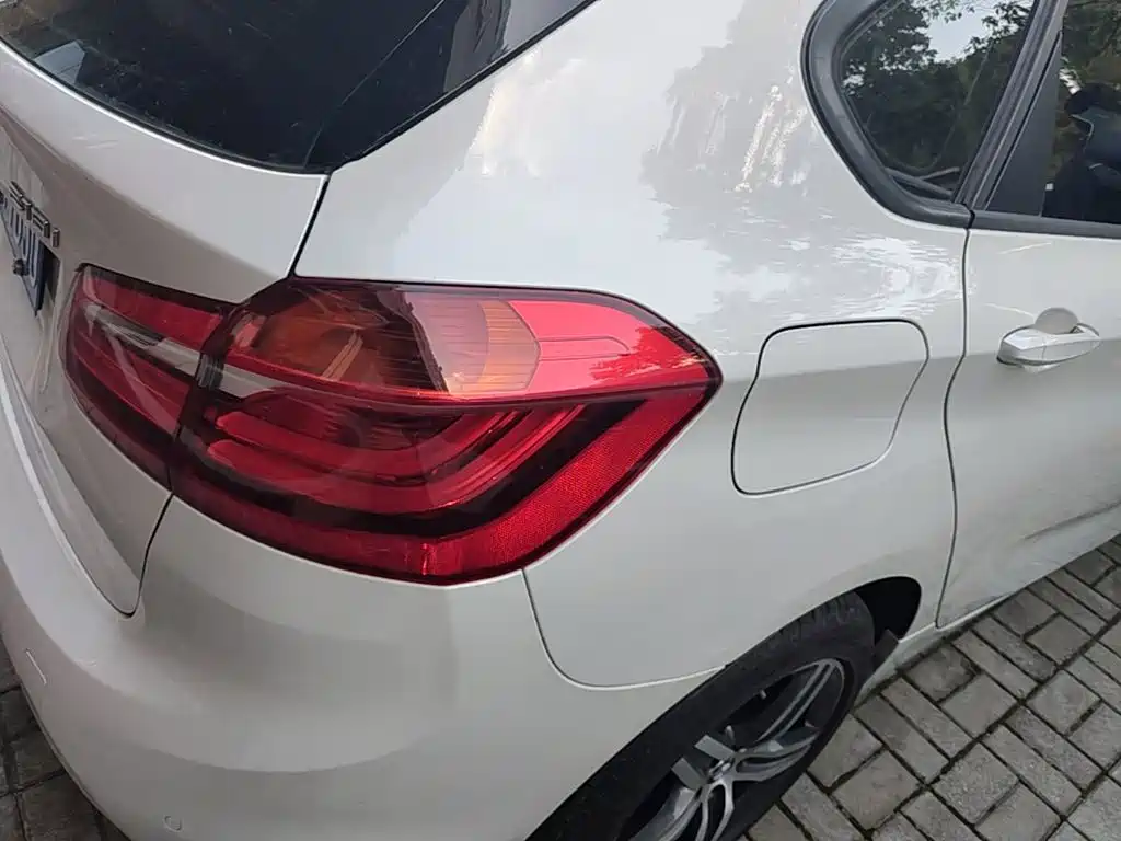 BMW 2 Series Tourer (Import) 2015 2015 218i Sport Design Package