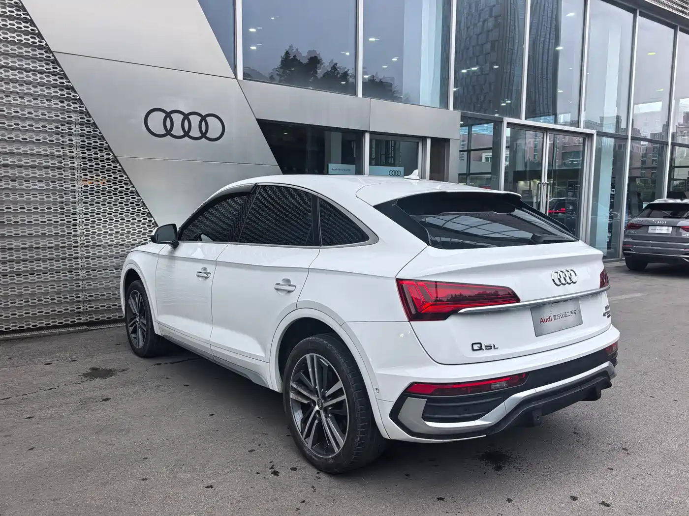 Audi Q5L Sportback 2021 40 TFSI Luxury фото 11