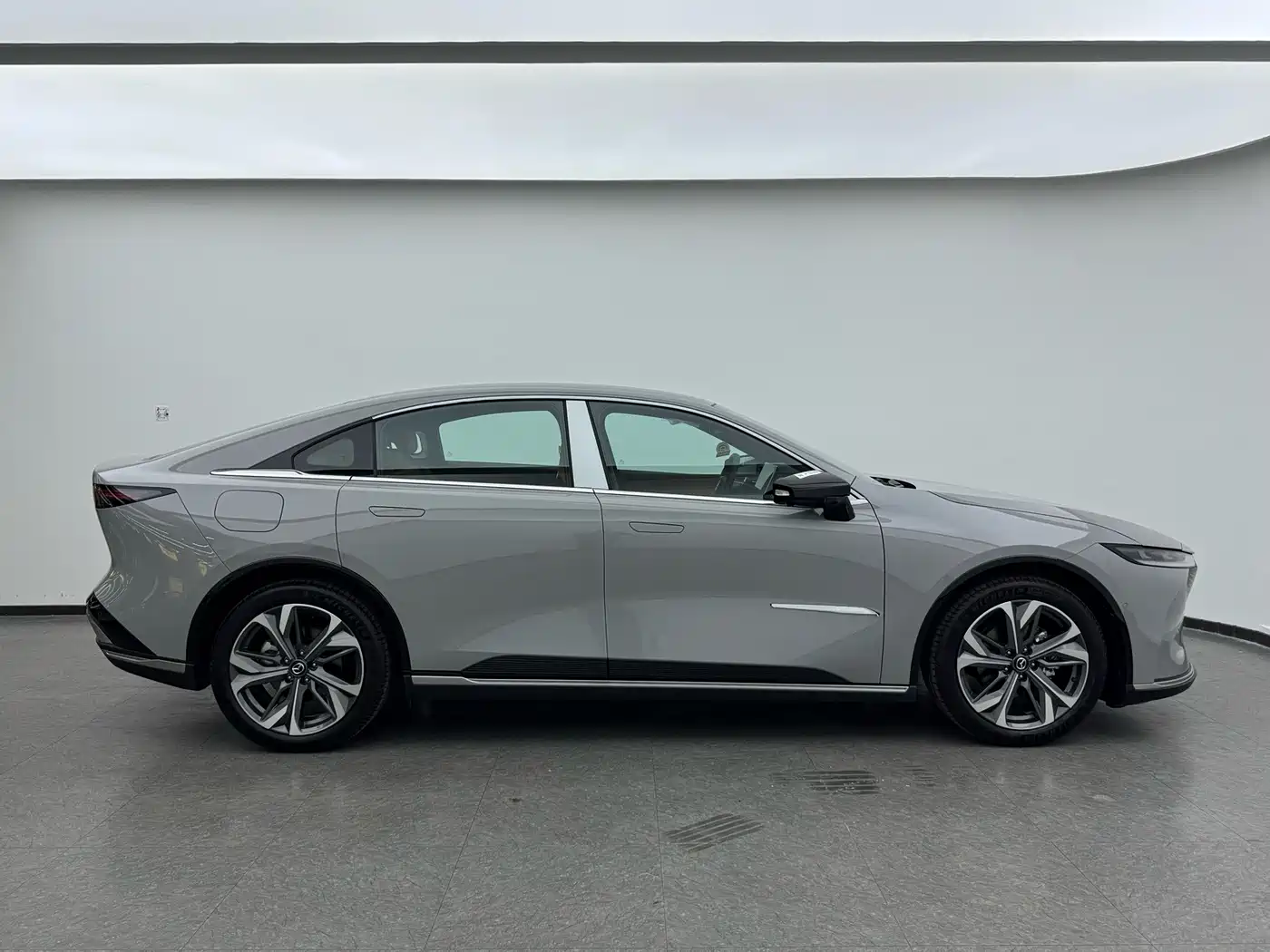 Mazda EZ-6, миниатюра 8