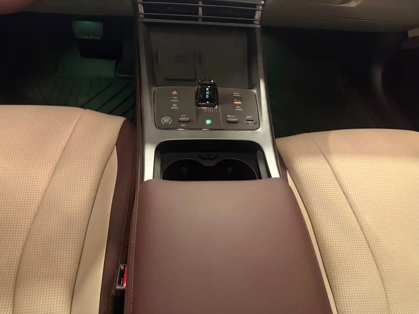 BYD Seal 07 DM-i 2025 2025 Smart Drive Edition DM-i 1.5L 125km Luxury