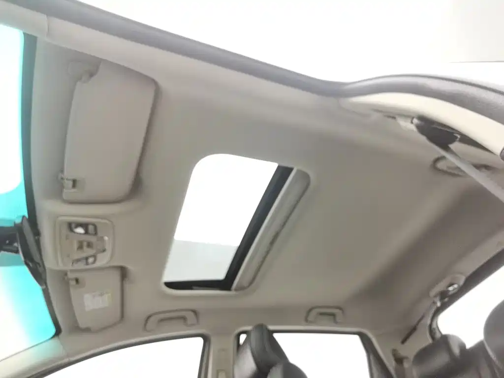 Photo 14 - Geely Vision X3
