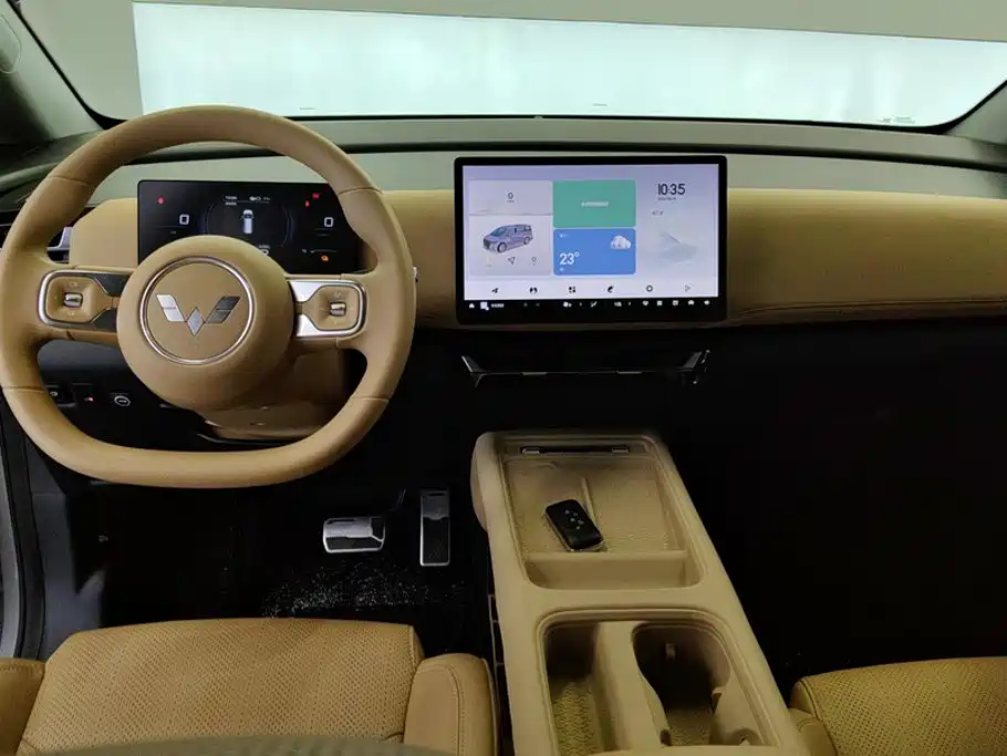 Wuling Motors Xingguang 730 New Energy 2025 2025 Model Plug-in Hybrid Base Version
