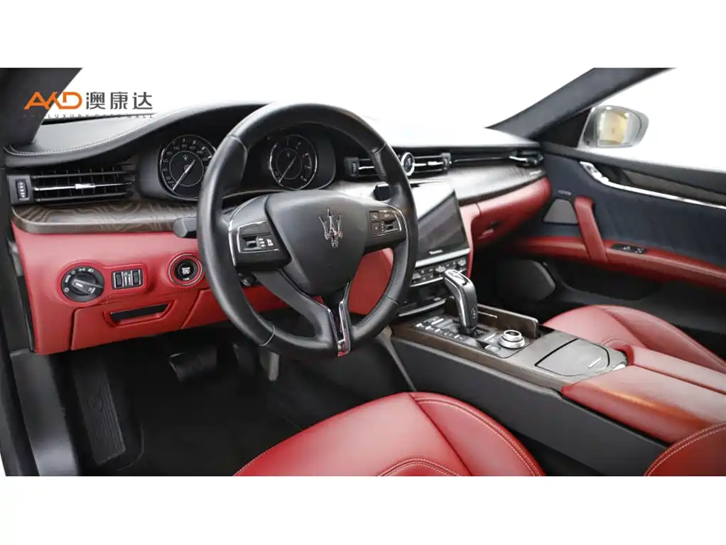 Фото 6 - Maserati Quattroporte