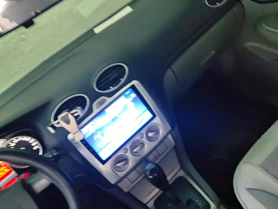 Ford Focus 2012 2012 Hatchback Classic 1.8L Auto Base