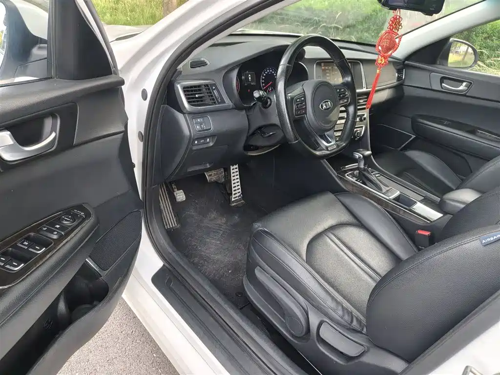Kia K5 2016 1.6T Automatic LUX фото 12