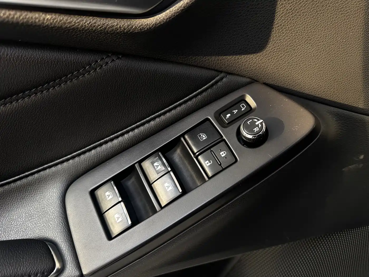 Toyota Avalon 2019 2.0L Progressive Edition (China VI) фото 9
