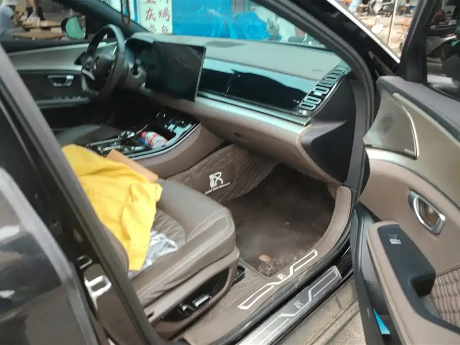BYD Han 2023 DM-i Champion Edition 121KM Honor фото 8