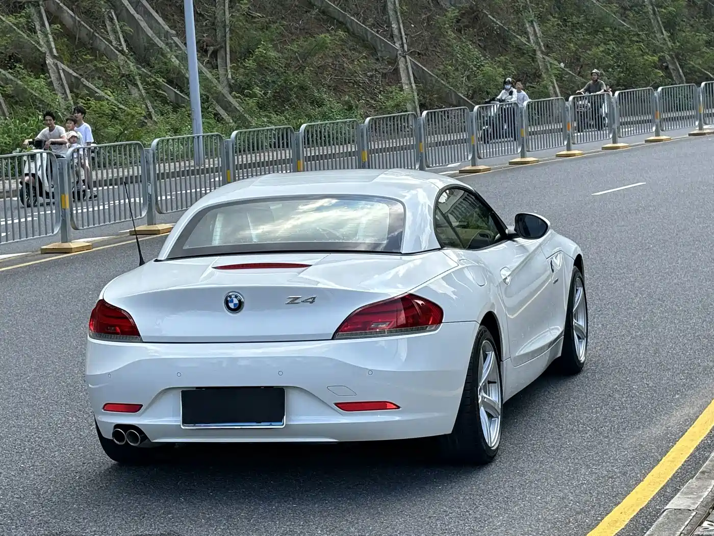 BMW Z4 2013 2013 sDrive20i Leading