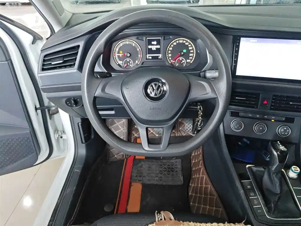 Volkswagen Sagitar 2019 200TSI DSG Fashion Edition China VI фото 3