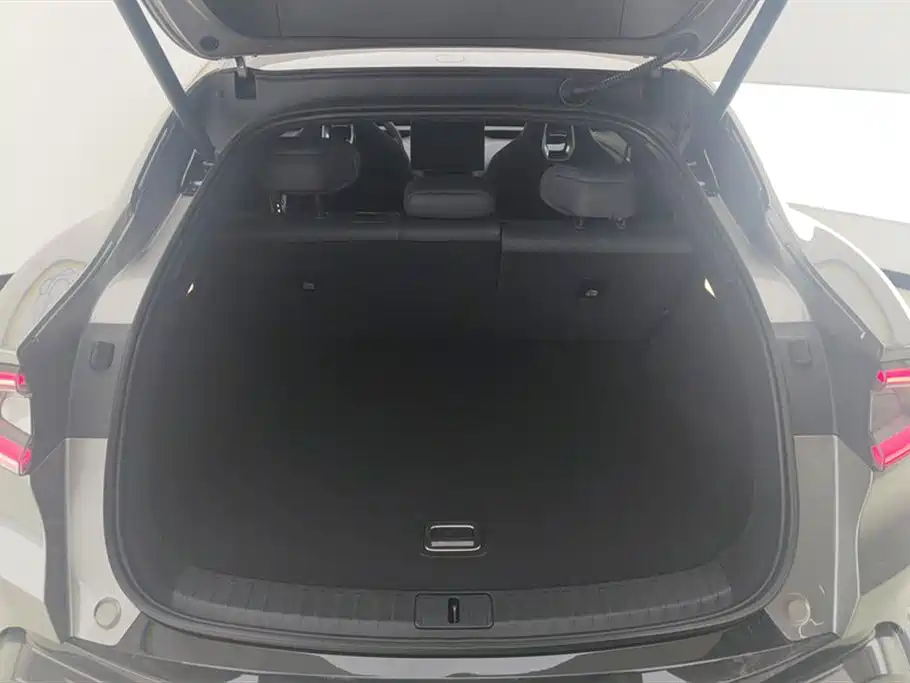 XIAOMI CAR XIAOMI YU7