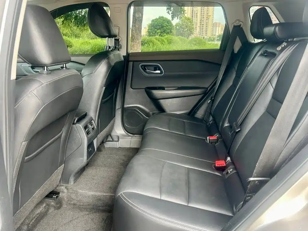 Фото 5 - Nissan X-Trail