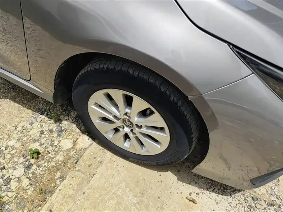 Toyota Corolla 2019 1.2T S-CVT GL Pioneer Edition фото 6