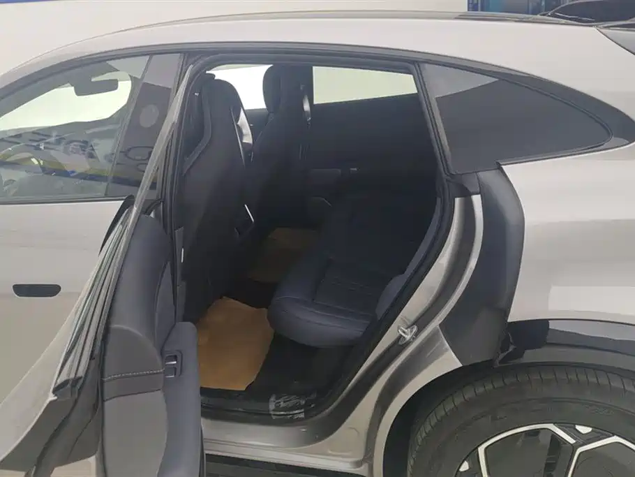 XIAOMI CAR XIAOMI YU7