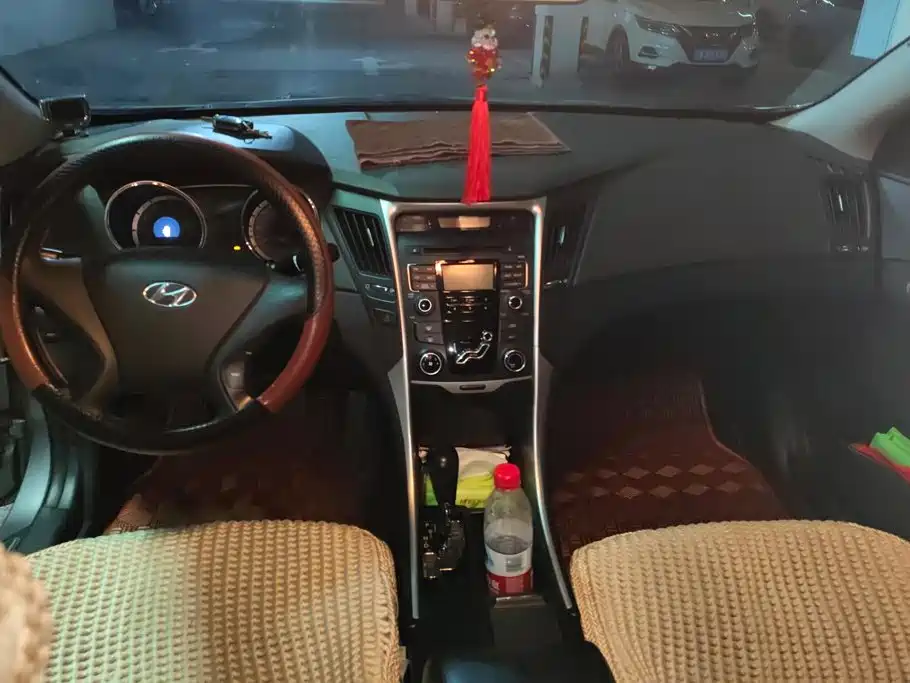 Hyundai Sonata 2012 2011 2.0L Auto Leading Edition