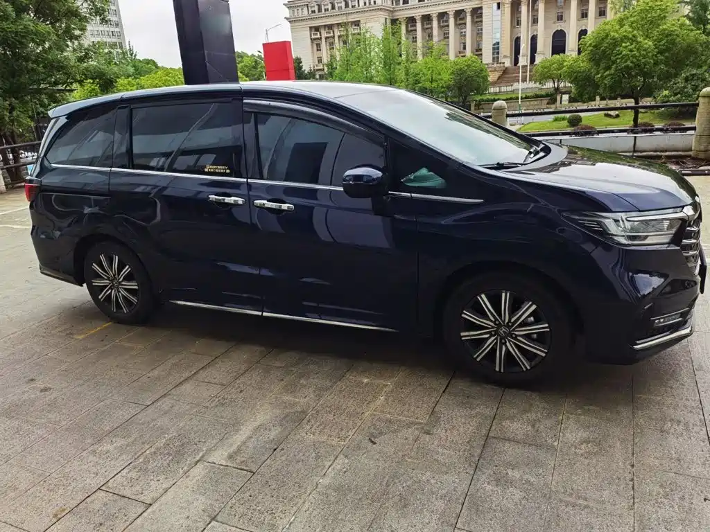 Photo 24 - Honda Odyssey