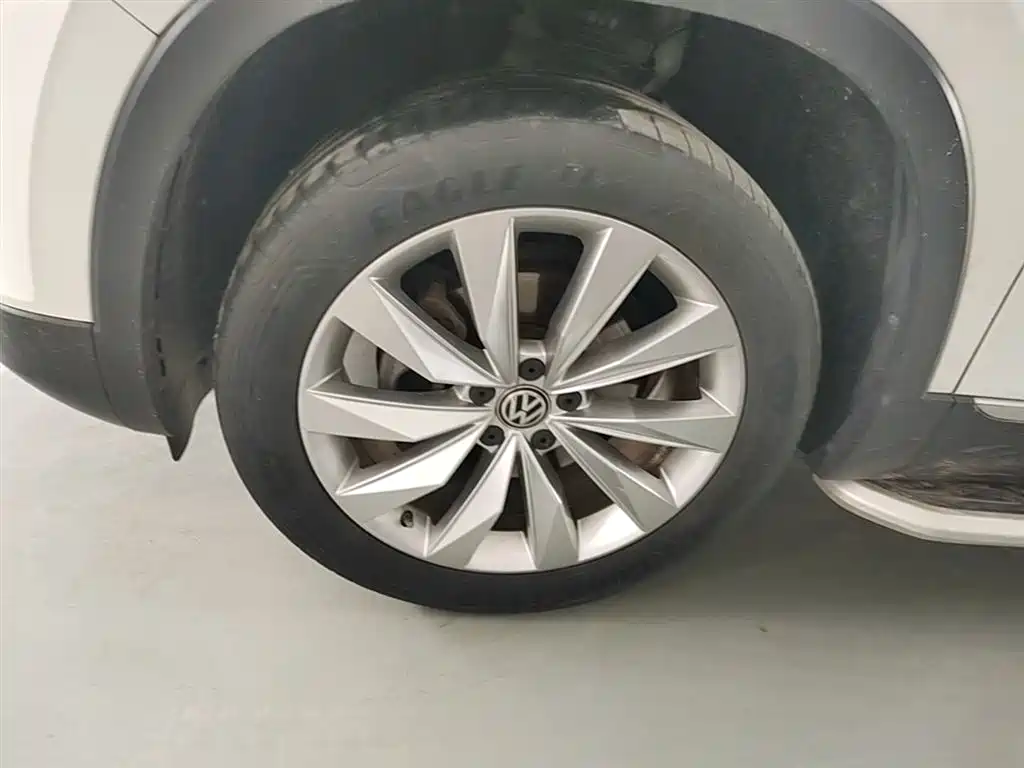 Volkswagen Tayron 2019 380TSI 4WD Premium China VI фото 23