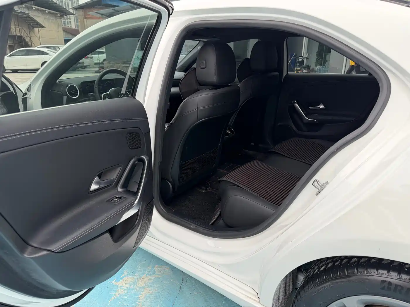 Mercedes-Benz A-Class 2019 A 200 L Sport Sedan фото 10