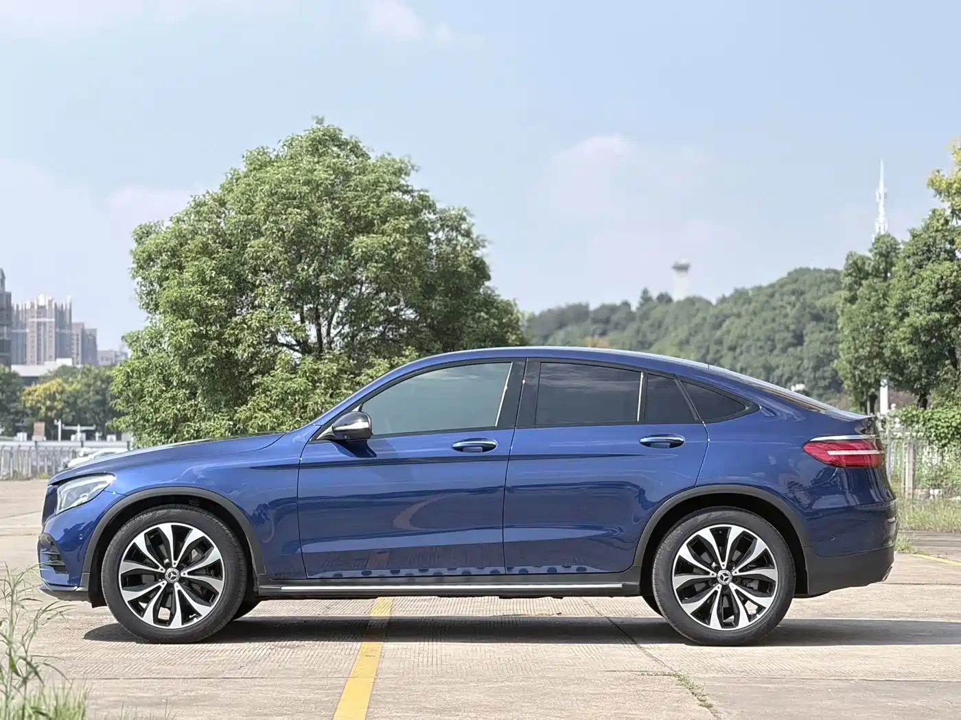 Mercedes-Benz GLC Coupe 2020 2019 GLC 260 4MATIC Coupe SUV