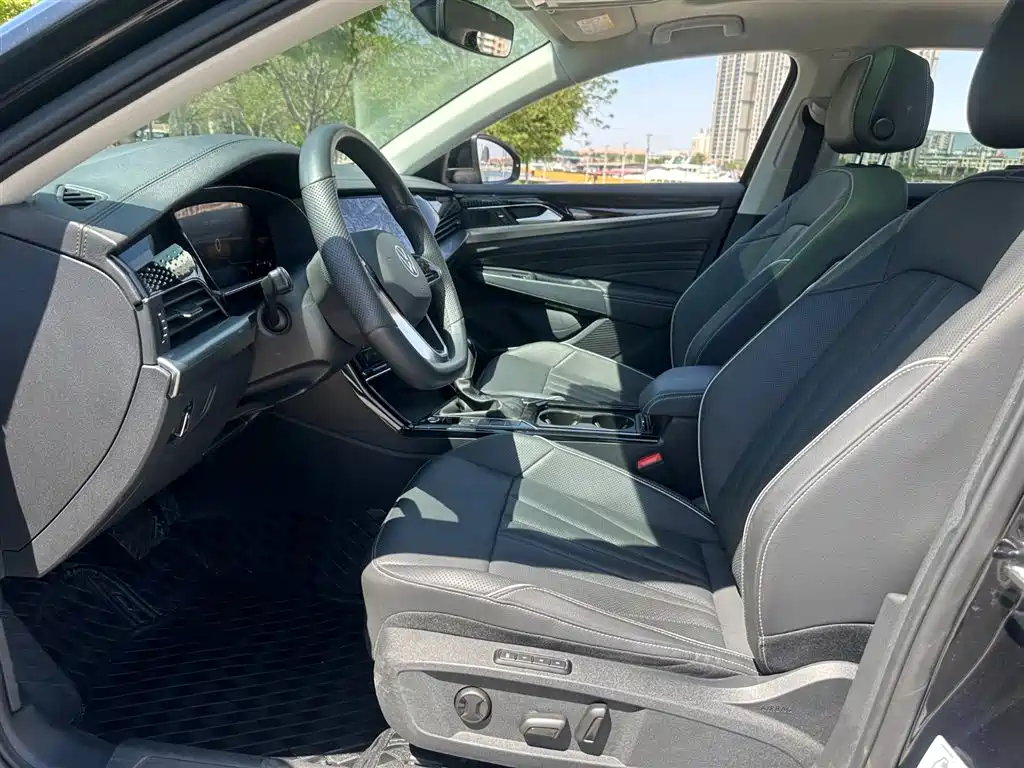 Volkswagen Passat 2024 330TSI Starlight Elite Edition фото 7