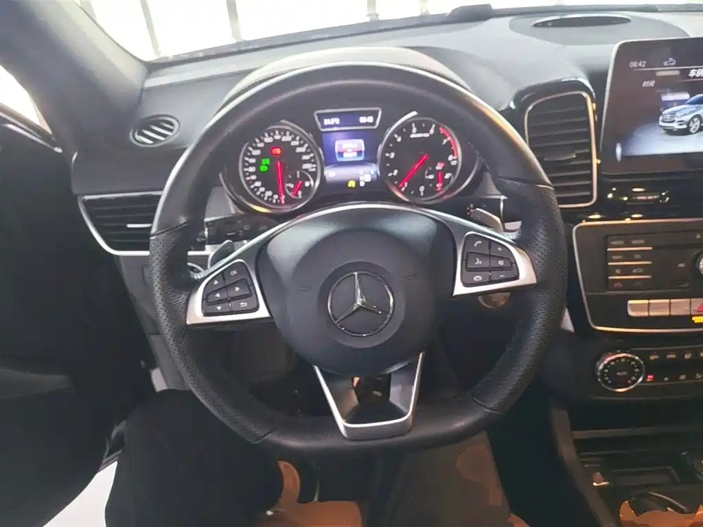 Mercedes-Benz GLE AMG 2017 AMG GLE 43 4MATIC фото 11