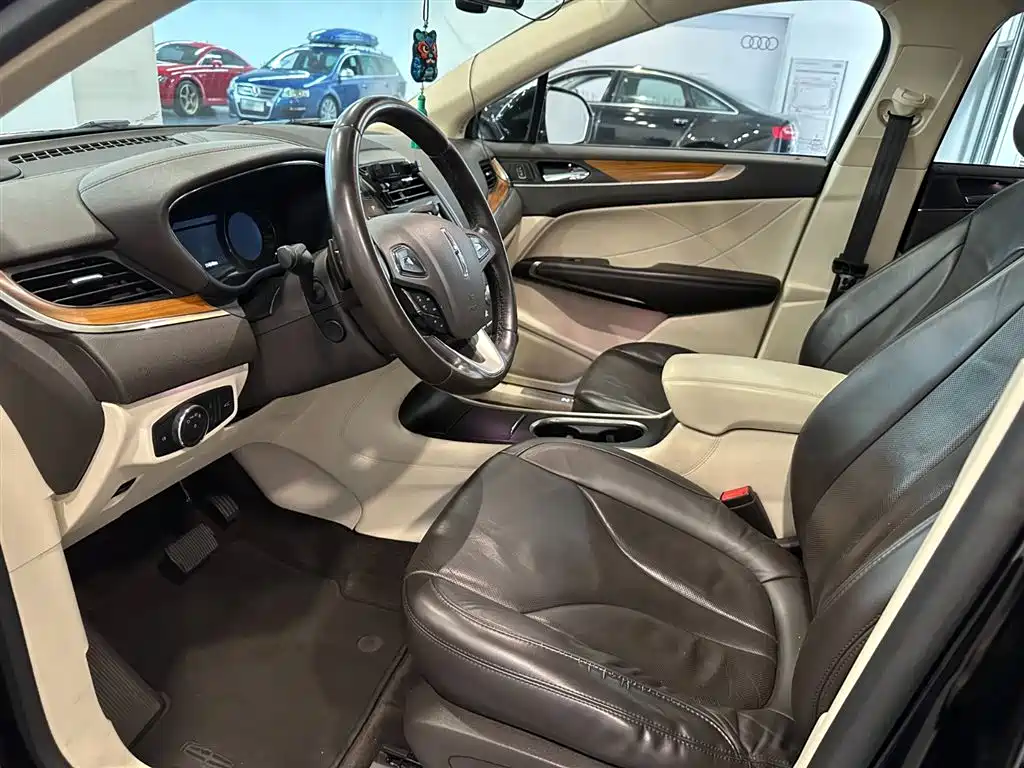 Lincoln MKC 2016 2014 2.0T 2WD Elegance Edition