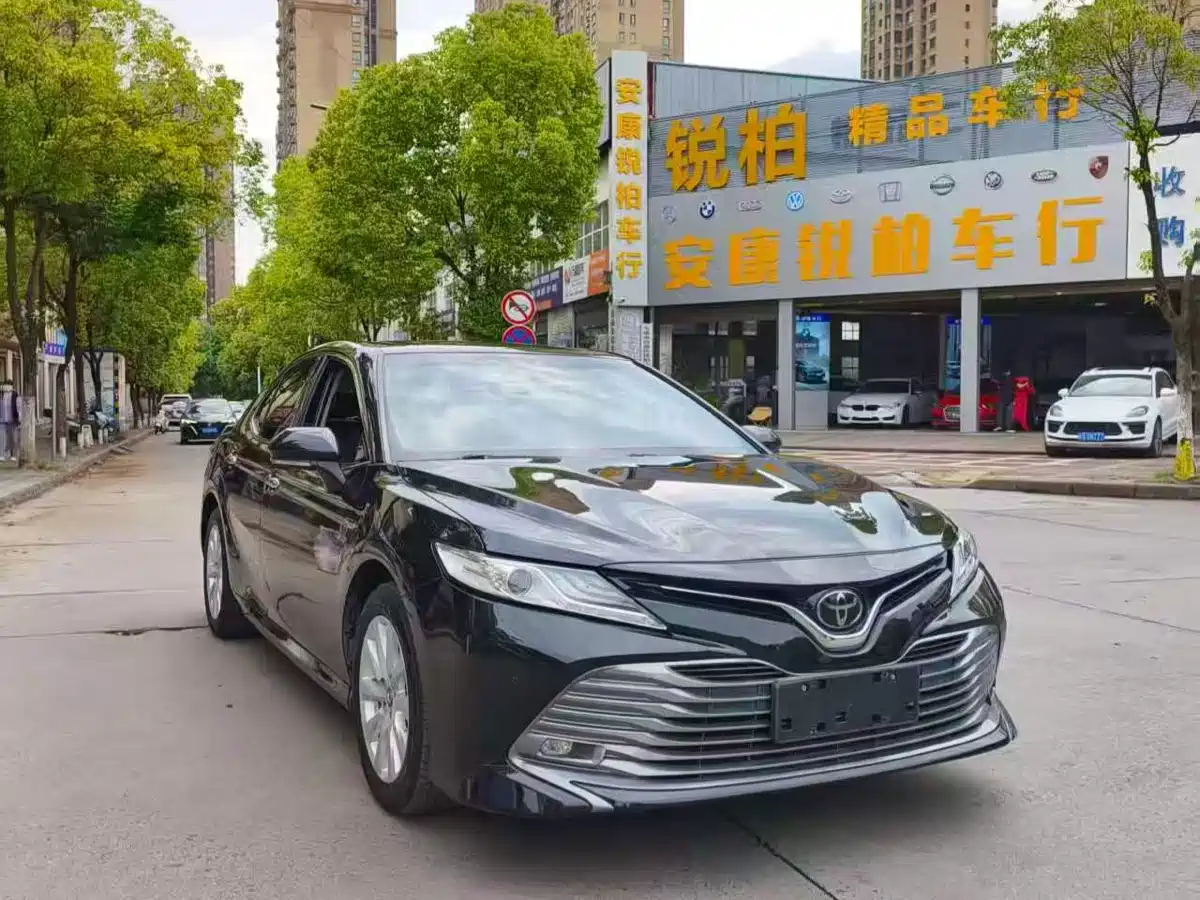 Toyota Camry 2019 2.0G Luxury (China V) фото 3
