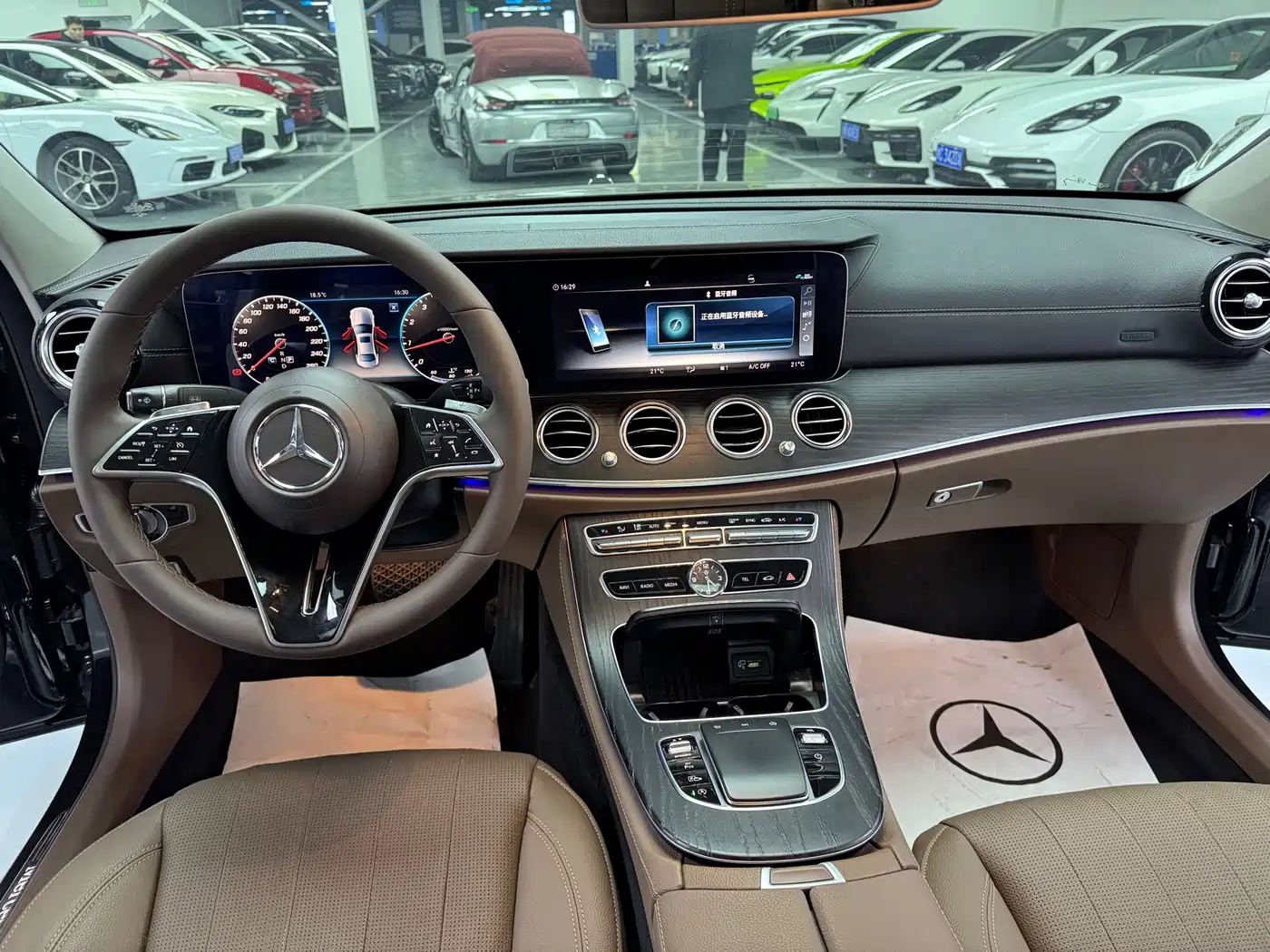 Mercedes-Benz E-Class 2020 E 300 L Fashion фото 9