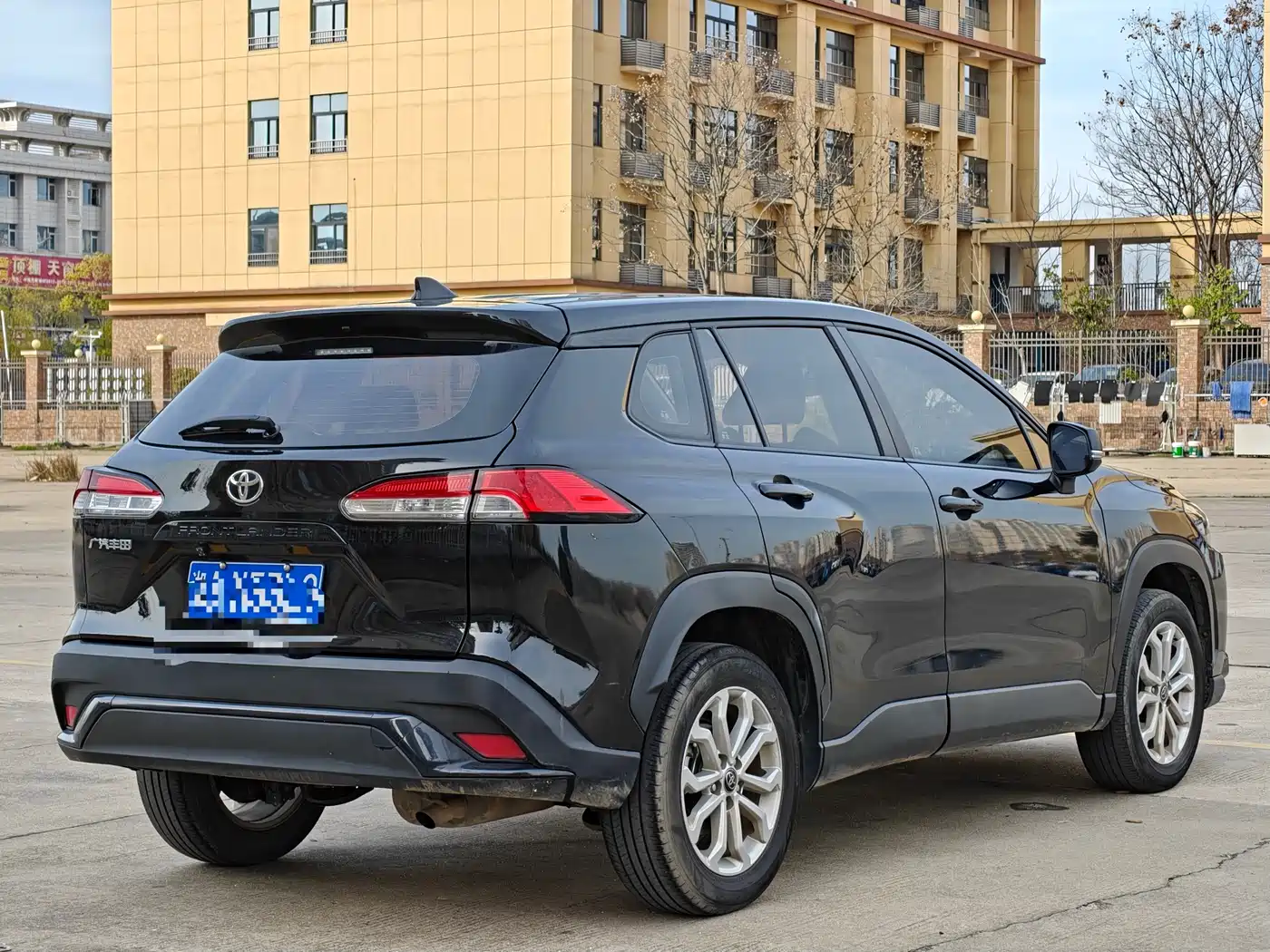 Toyota Frontlander 2022 2.0L CVT Elite фото 7
