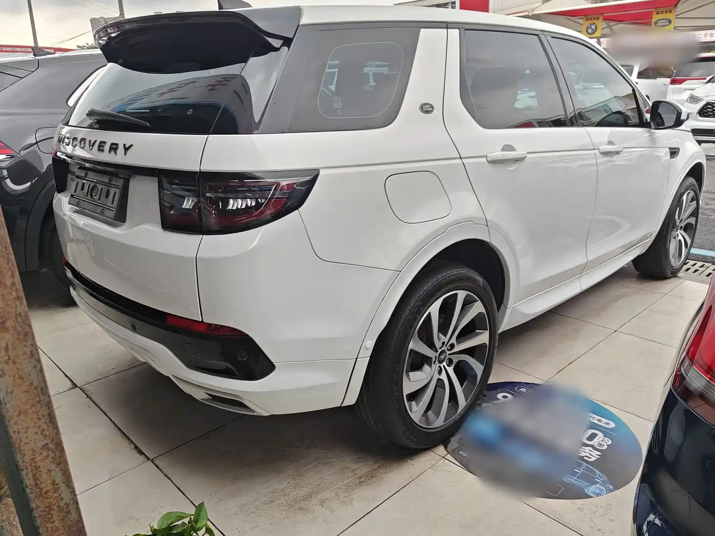 Land Rover Discovery Sport 2020 249PS R-Dynamic Performance Tech 7-seater фото 10