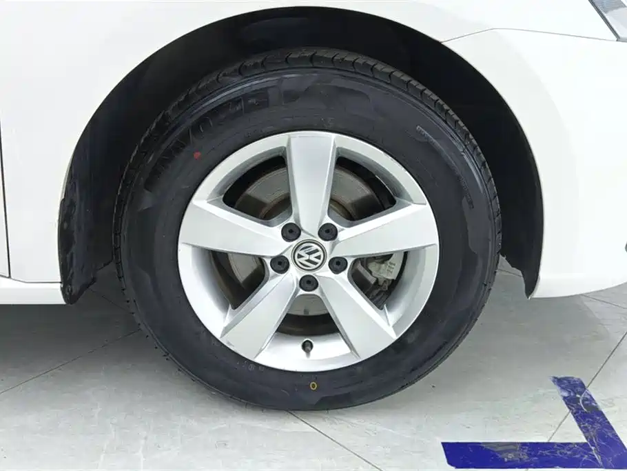 Volkswagen Lavida 2019 Lavida Start 1.5L Manual Trend (China VI) фото 6