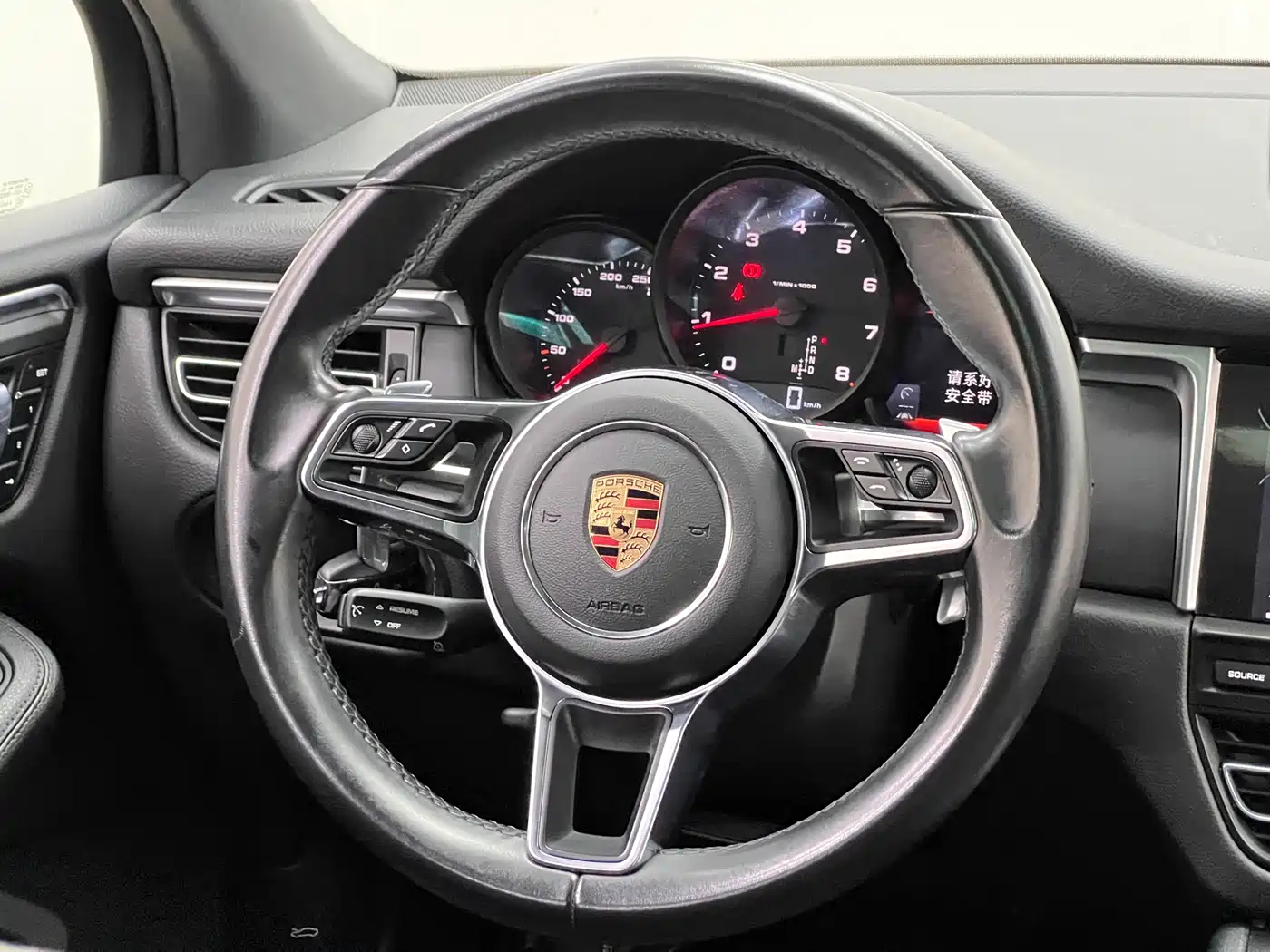 Porsche Macan 2020 Macan 2.0T фото 25