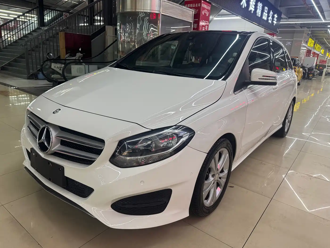 Mercedes-Benz B-Class 2015 B 200 Dynamic
