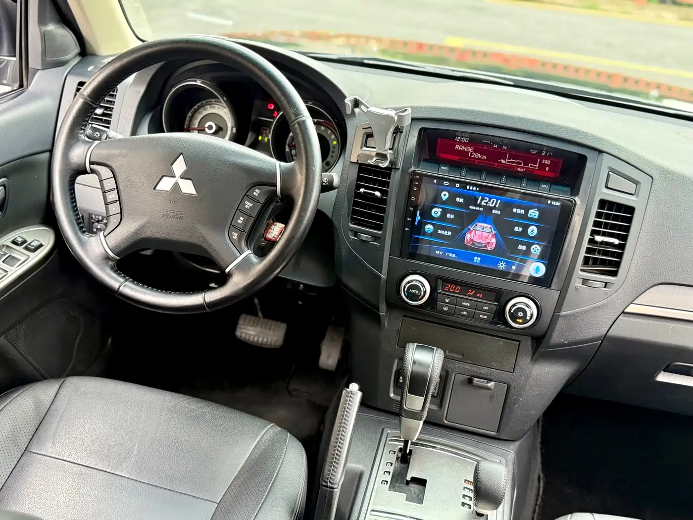 Mitsubishi Pajero (Import) 2012 3.0L Elite Plus Edition фото 15