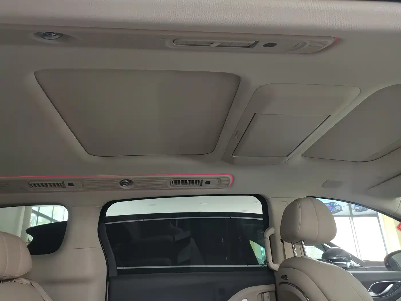 Voyah Auto Voyah Dreamer 2025 PHEV 4WD Kunpeng Premium Edition фото 8