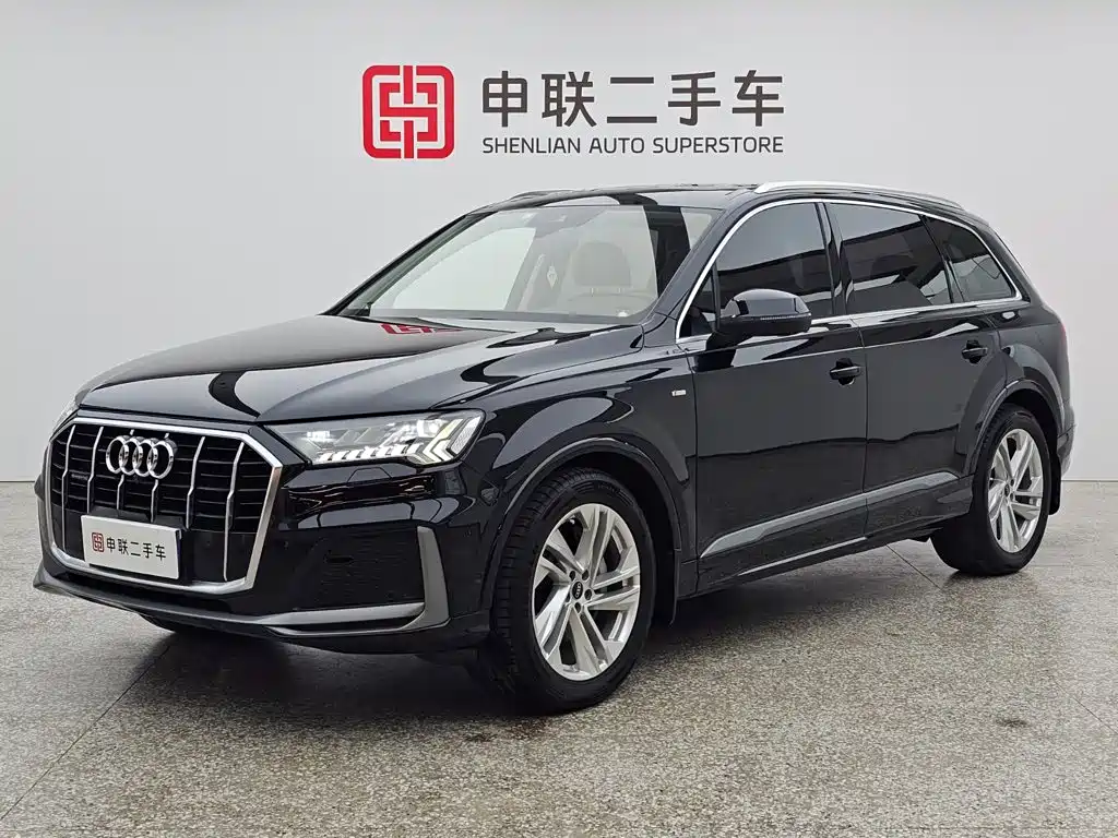 Фото 1 - Audi Q7
