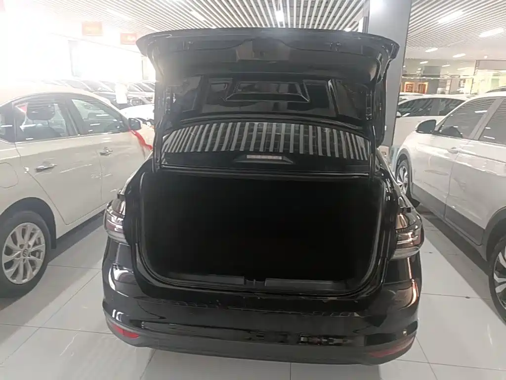 Volkswagen Lavida 2026 2025 New Edge 1.5L Outstanding New Ease
