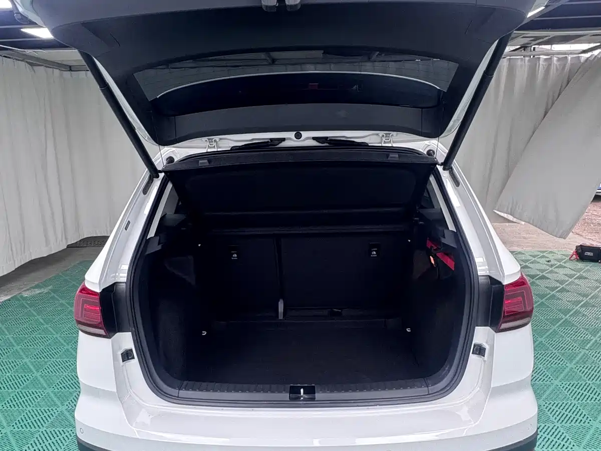 Volkswagen Tharu 2021 Model 280TSI 2WD Luxury Edition фото 9