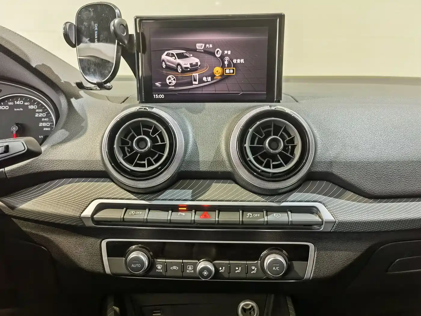 Audi Q2L 2022 35 TFSI Fashion Dynamic фото 12