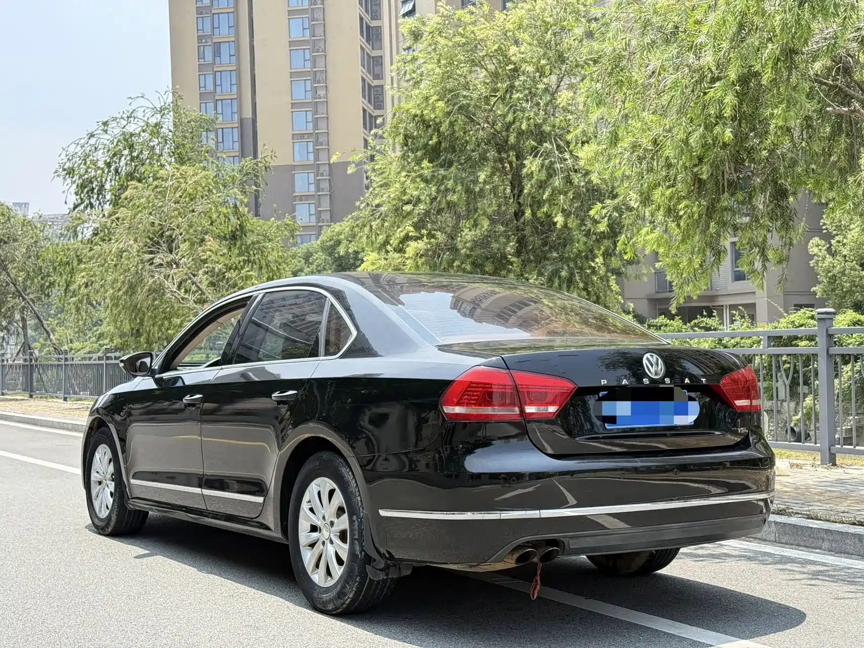 Фото 4 - Volkswagen Passat