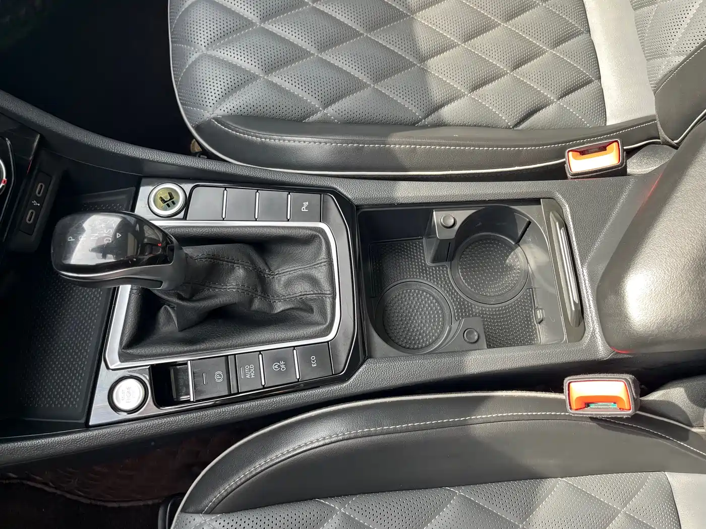 Volkswagen Sagitar 2023 300TSI DSG Surpassing Edition фото 8