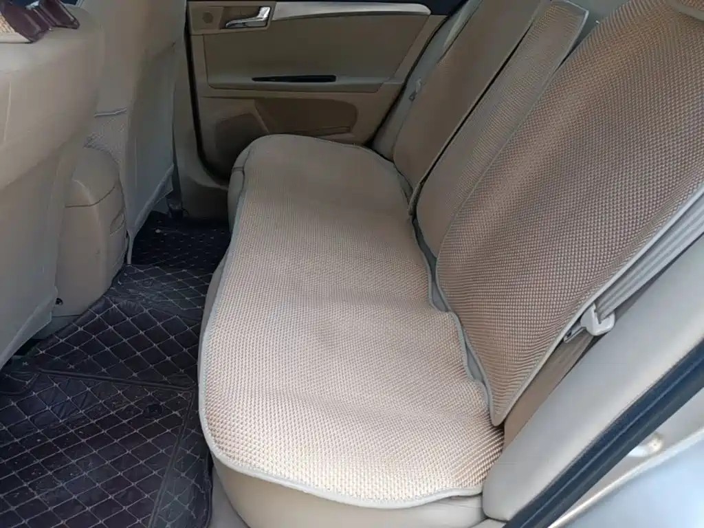 Roewe 350 2015 2015 Model 1.5L Manual Luxury Sunroof Edition