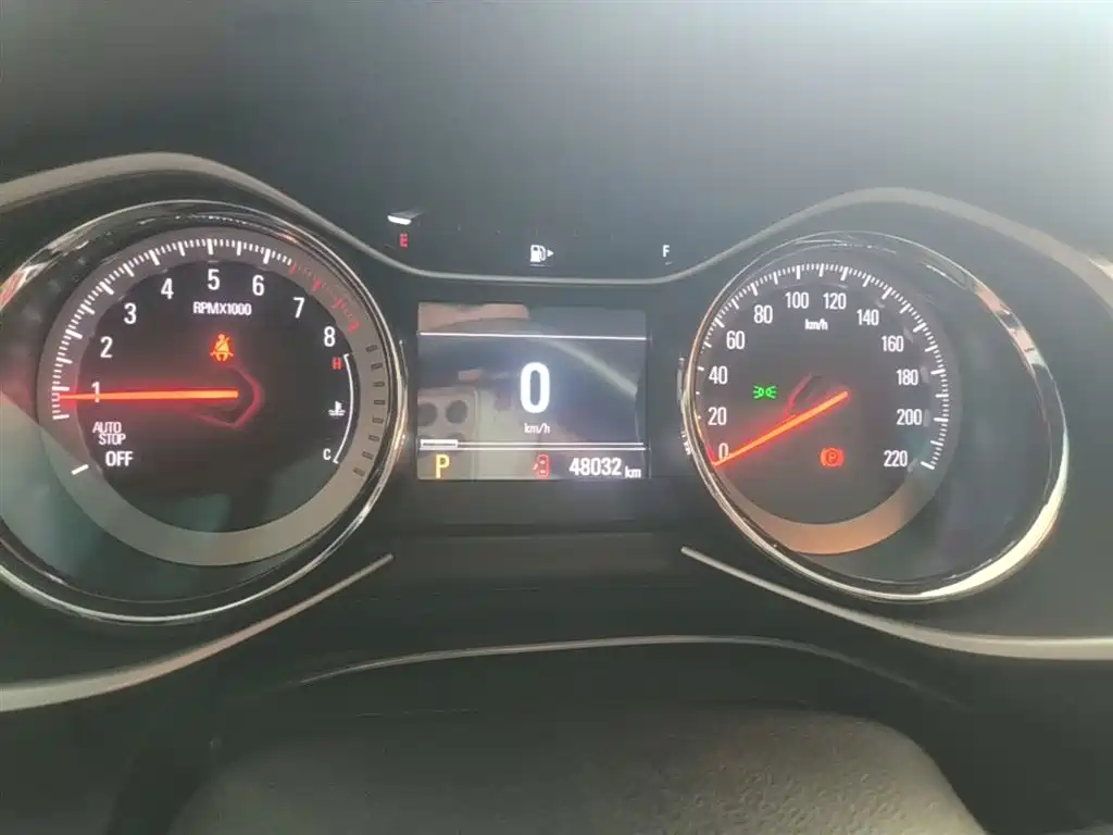 Chevrolet Volando 2018 Redline 530T Auto Premium Edition (5+2 seater) China V фото 12
