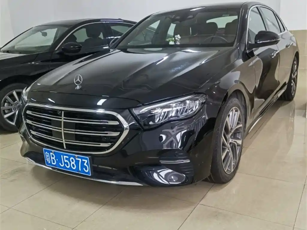 Mercedes-Benz E-Class 2024 E 300 L Fashion фото 2