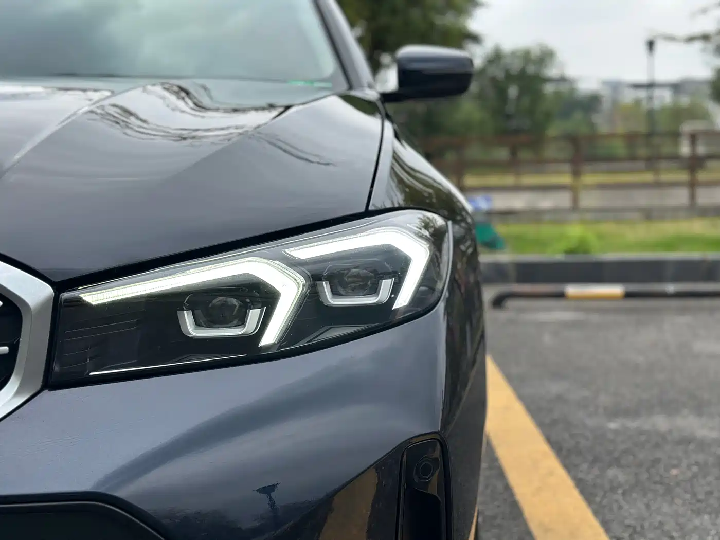 BMW 3 Series 2023 325Li M Sport Package фото 8