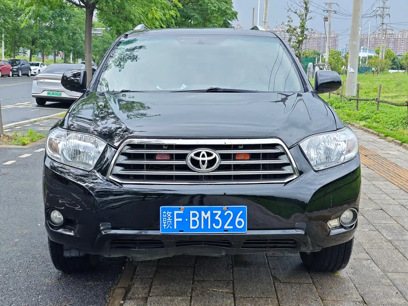 Toyota Highlander 2009 2.7L 2WD 7-seater Luxury Edition фото 2