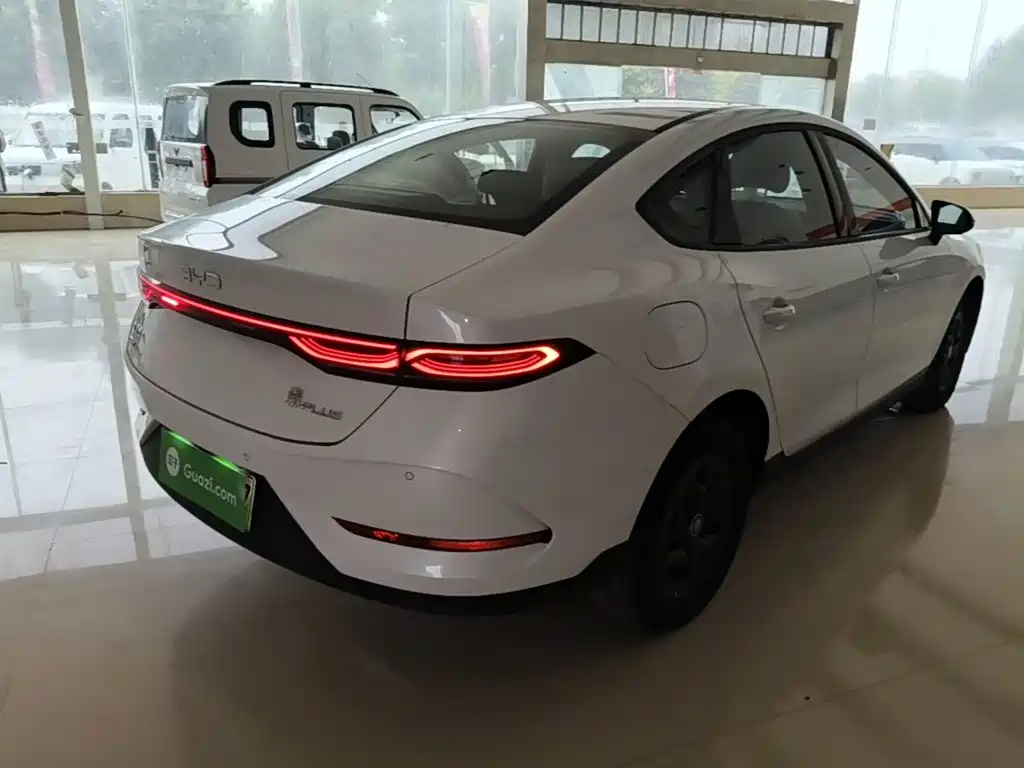 BYD Qin PLUS 2026 2026 DM-i Smart Edition 128KM Progressive