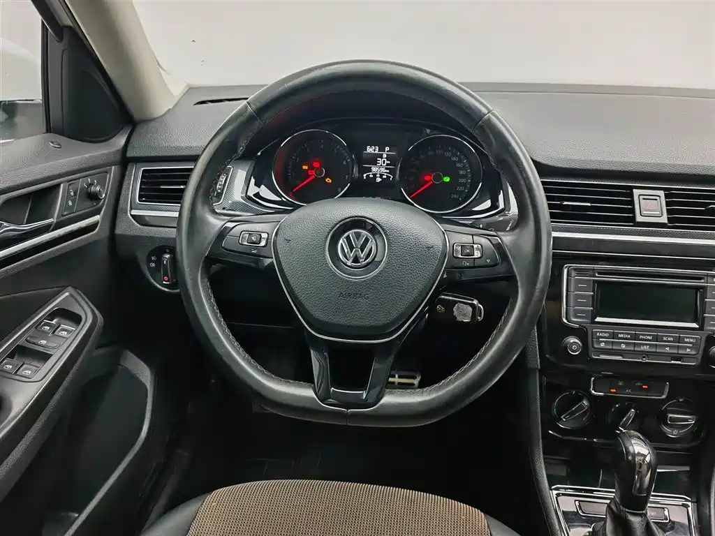 Volkswagen C-TREK 2018 1.5L Automatic Comfort фото 11