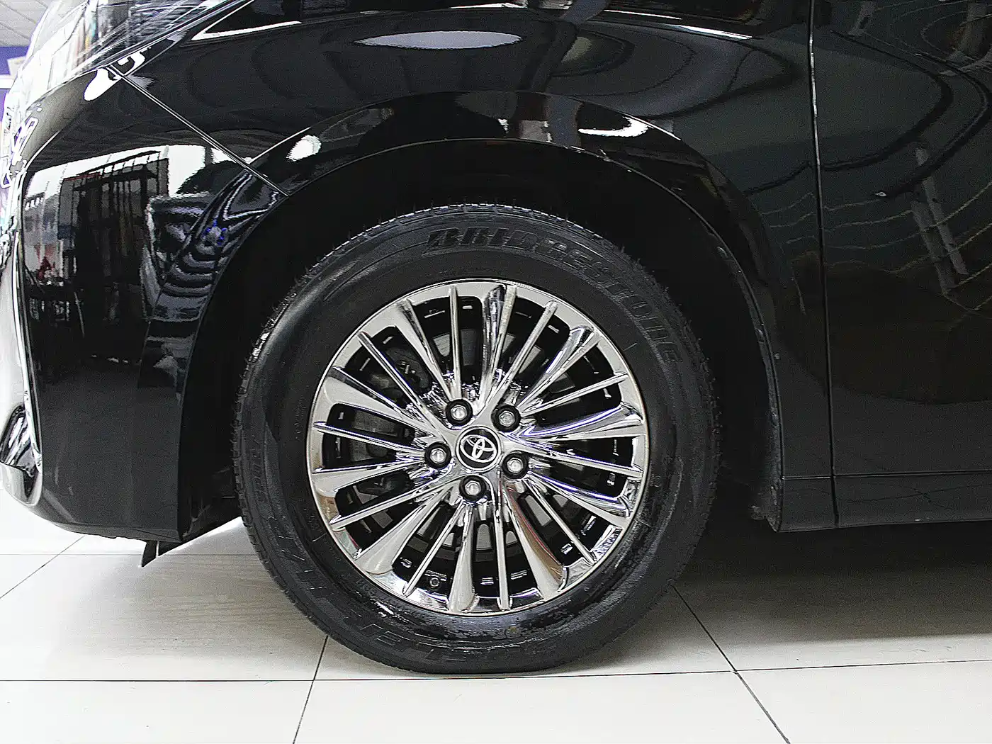 Toyota Alphard 2021 Hybrid 2.5L Premium фото 18